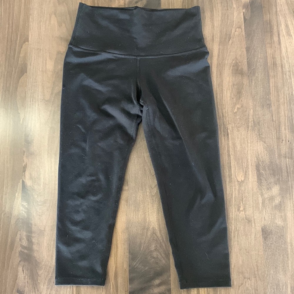 Black Ivivva Capris
